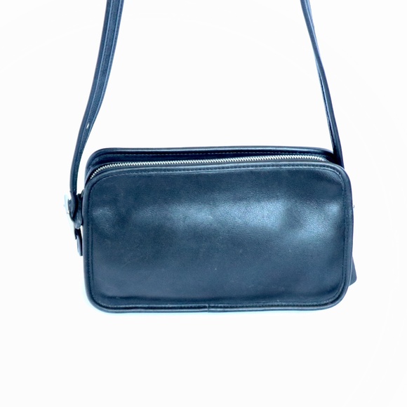 Vintage black Coach 'Legacy East West Compartment Bag No. 9164' - Picture 6 of 13